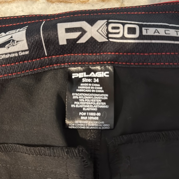 Pelagic Red and Black Board Shorts Quick-Dry Swimwear SZ 34 - Picture 7 of 7